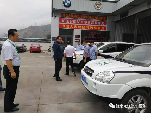 金錘鈑金，銀槍噴漆！龍江汽修值得信賴！